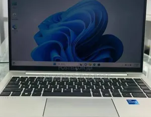 New Laptop HP EliteBook 830 G8 16GB Intel Core I7 SSD 512GB