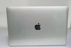 New Laptop Apple MacBook Air 2019 8GB Intel Core I5 SSD 256GB