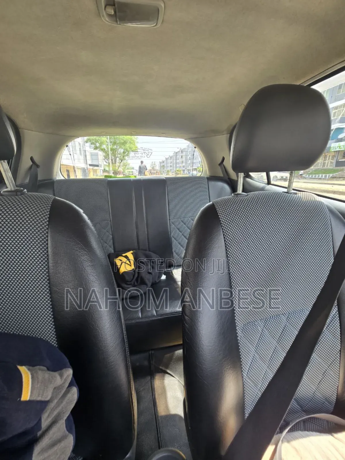 Toyota Vitz 2001 Silver