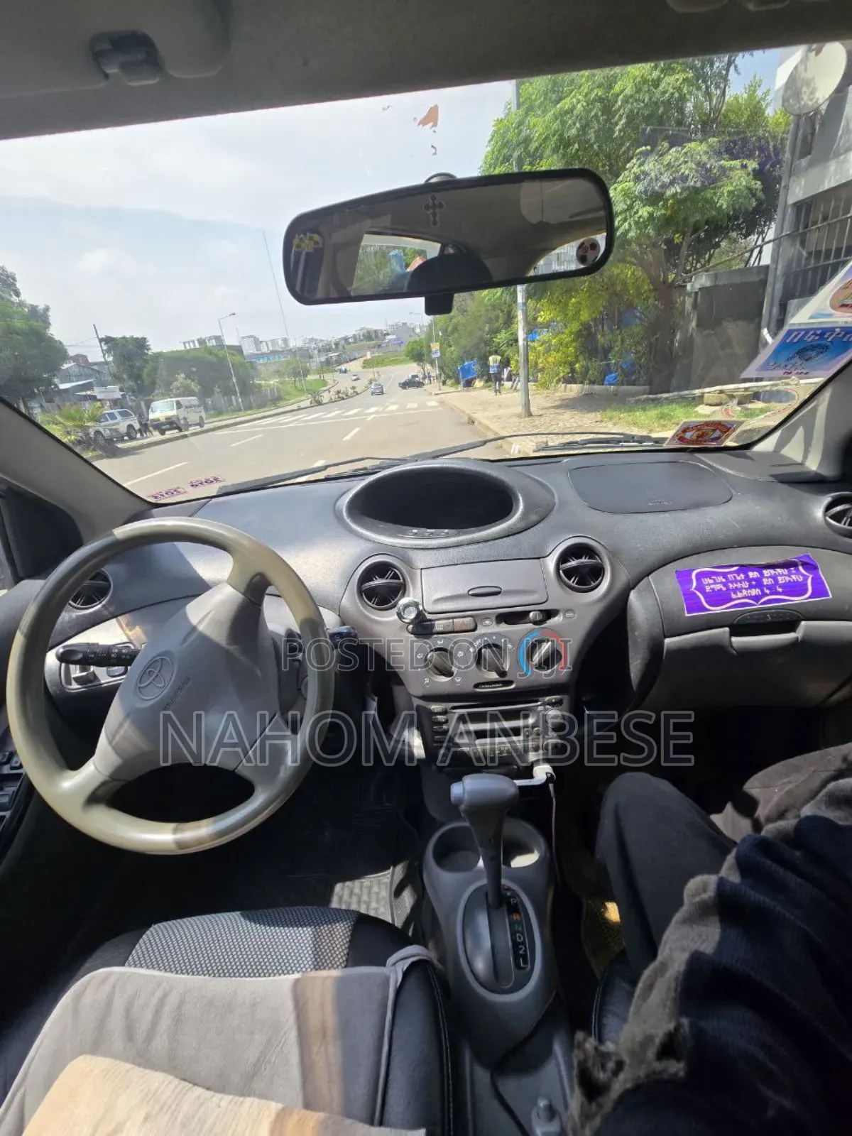 Toyota Vitz 2001 Silver