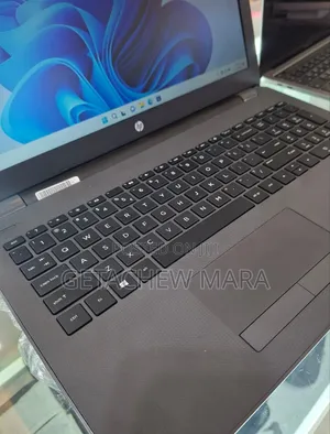 New Laptop HP Stream Notebook 8GB Intel Core I5 SSD 1T