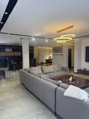 5bdrm Apartment in Top View : ዳንጎቴ °, Bole for sale