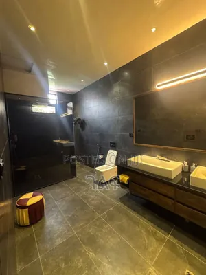 5bdrm Apartment in Top View : ዳንጎቴ °, Bole for sale