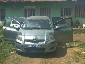 Toyota Yaris 2006 Silver