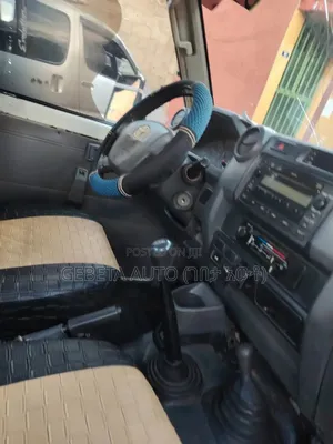 Toyota Land Cruiser 2011