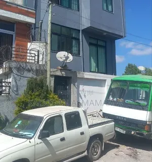 Furnished 6bdrm House in Bole for sale