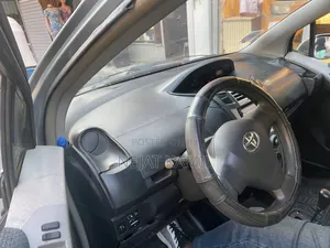 Toyota Yaris 2007 Silver