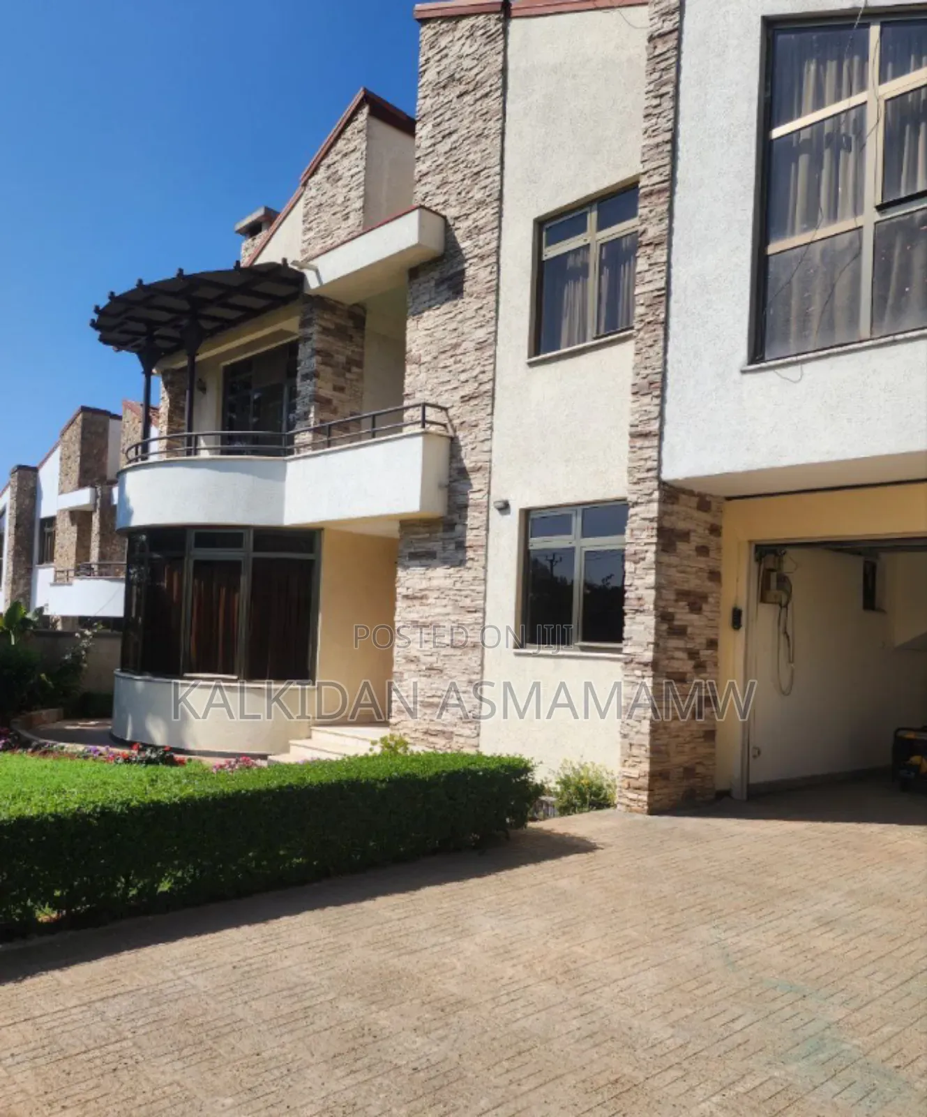 Furnished 8bdrm Apartment in Bole for sale