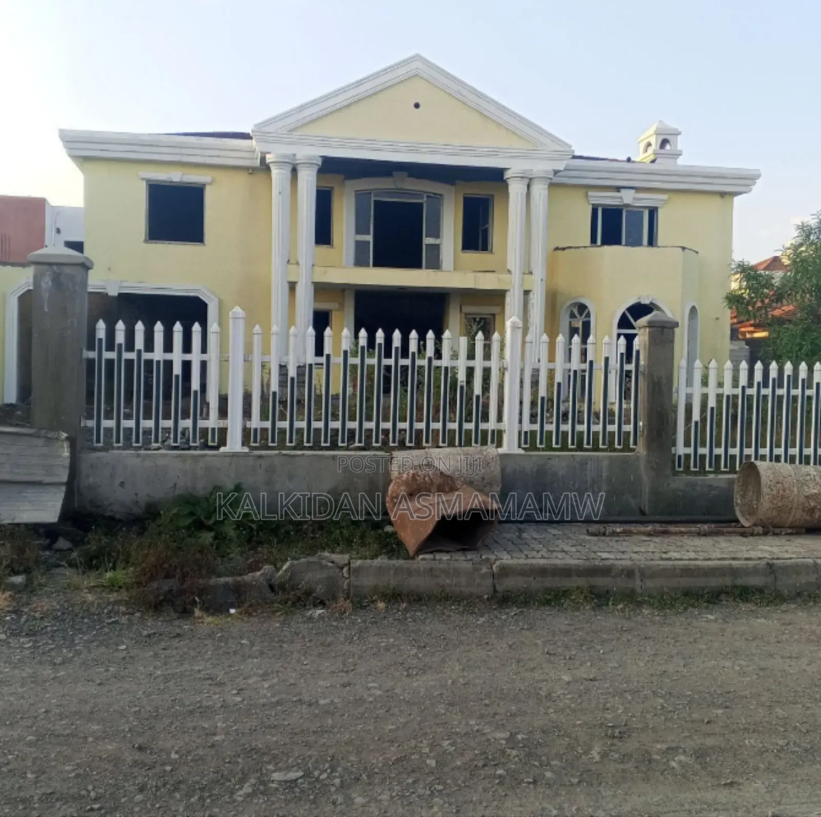 6bdrm House in Bole for sale