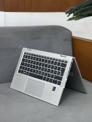 New Laptop HP EliteBook 830 G8 16GB Intel Core I5 SSD 512GB