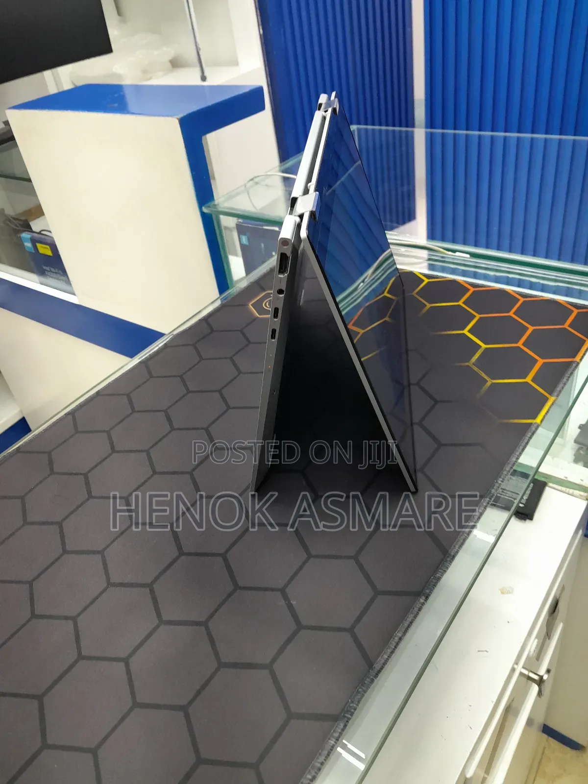 New Laptop Asus ZenBook 13 UX331UN 16GB Intel Core I7 SSD 512GB