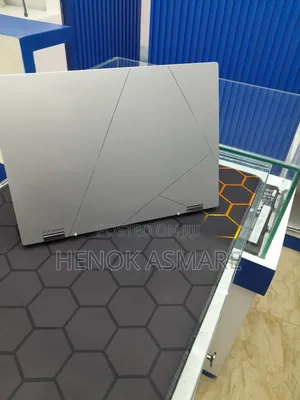 New Laptop Asus ZenBook 13 UX331UN 16GB Intel Core I7 SSD 512GB