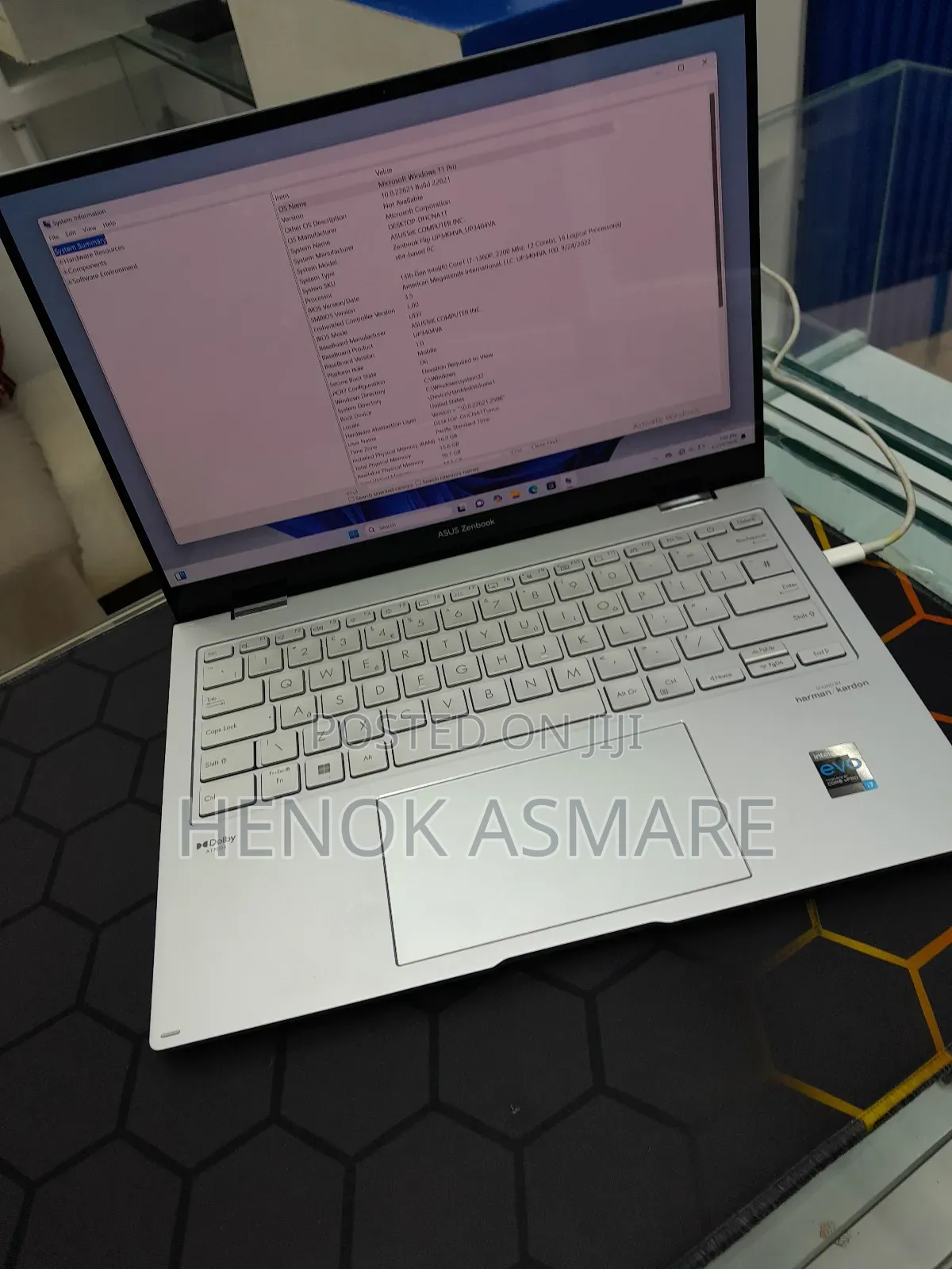 New Laptop Asus ZenBook 13 UX331UN 16GB Intel Core I7 SSD 512GB