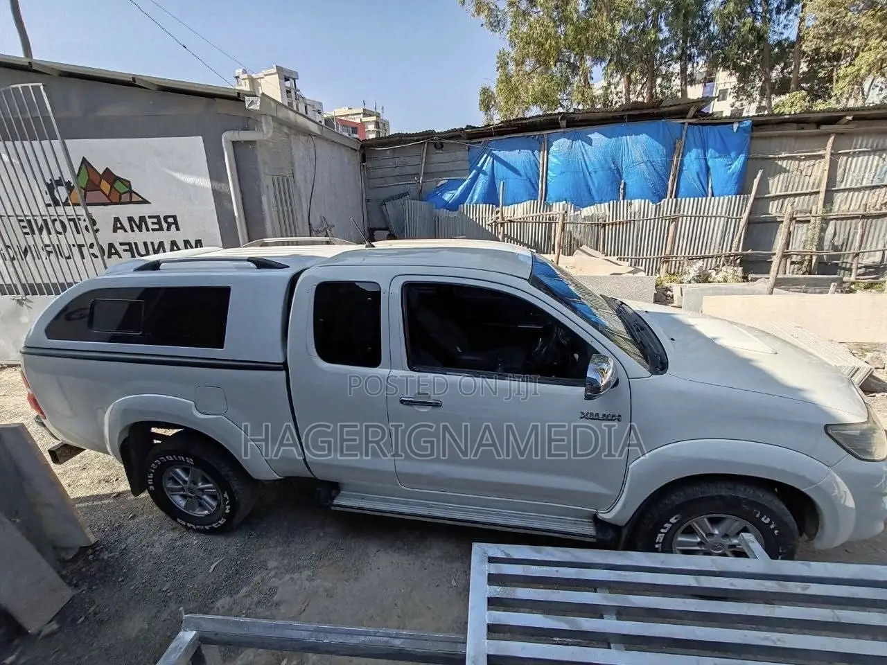 Toyota Hilux 2013 White