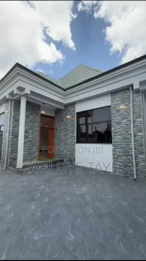 Furnished 5bdrm Villa in Bole for sale