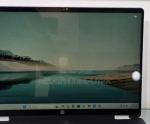 New Laptop HP OmniBook 5 Flip 16GB Intel Core I7 SSD 512GB