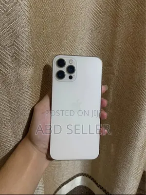 Photo - Apple iPhone 12 Pro Max 256 GB Gold