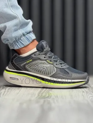 Photo - New Skechers Slip-Ins Go Run Fashion Sneaker