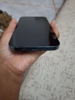 Photo - New Apple iPhone 14 Pro Max 256 GB