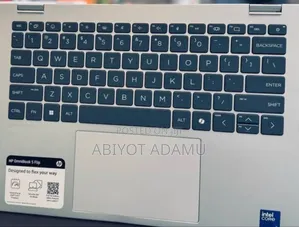 New Laptop HP OmniBook 5 Flip 16GB Intel Core I7 SSD 512GB