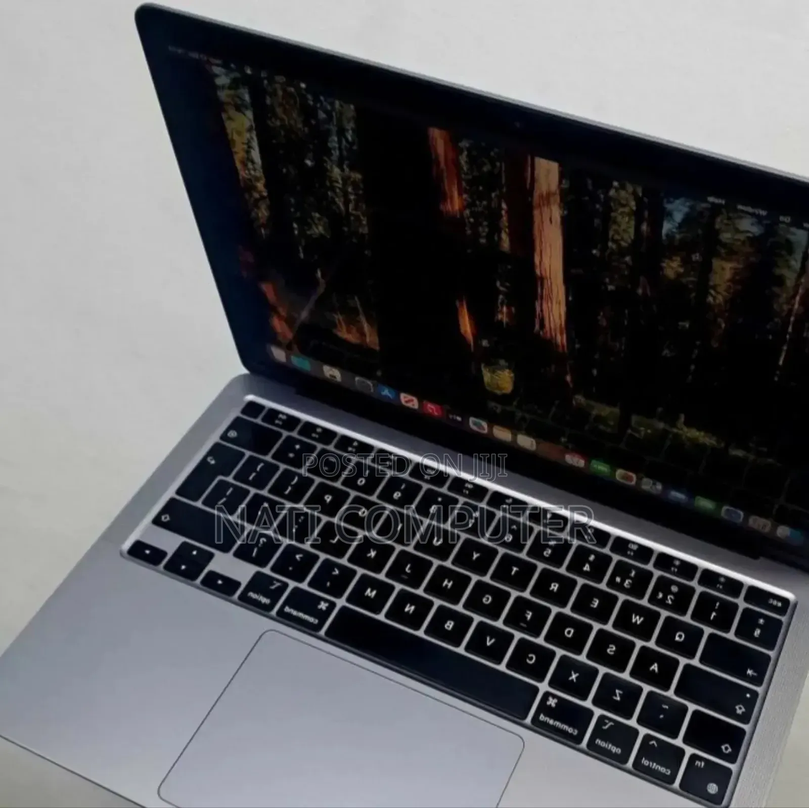 New Laptop Apple MacBook Air 2020 M1 16GB Apple M1 SSD 256GB