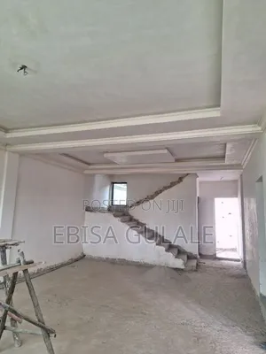 6bdrm Farm House in Oromia-Finfinne for sale