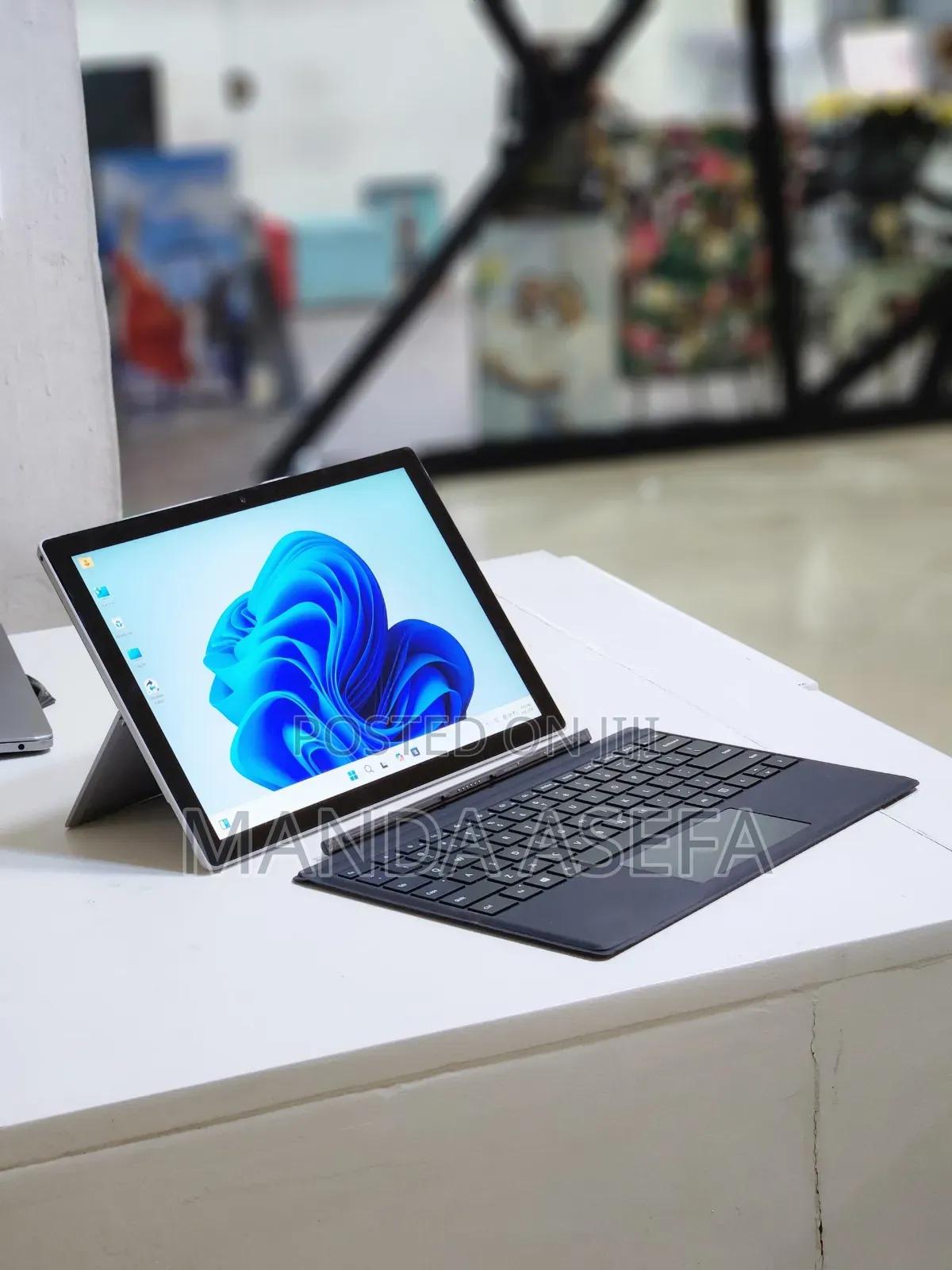 New Laptop Microsoft Surface 16GB Intel Core I7 SSD 512GB