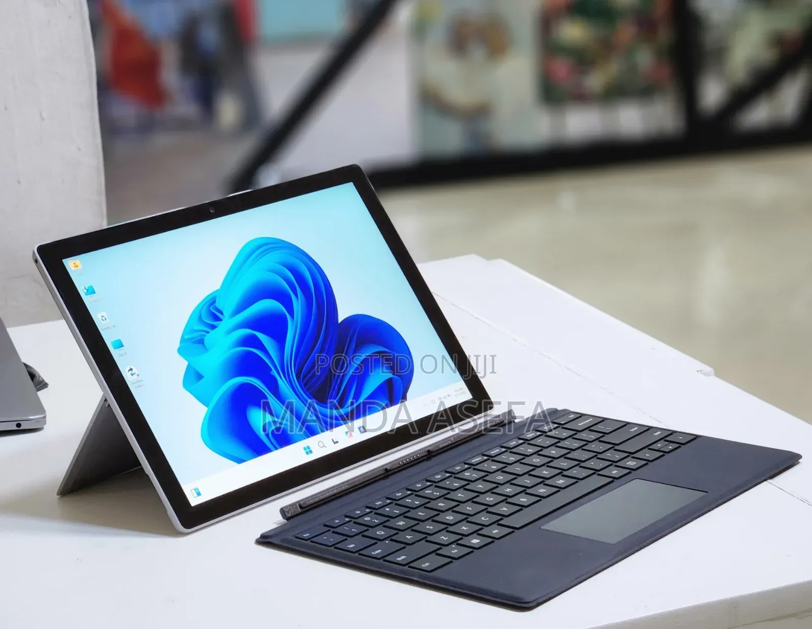 New Laptop Microsoft Surface 16GB Intel Core I7 SSD 512GB