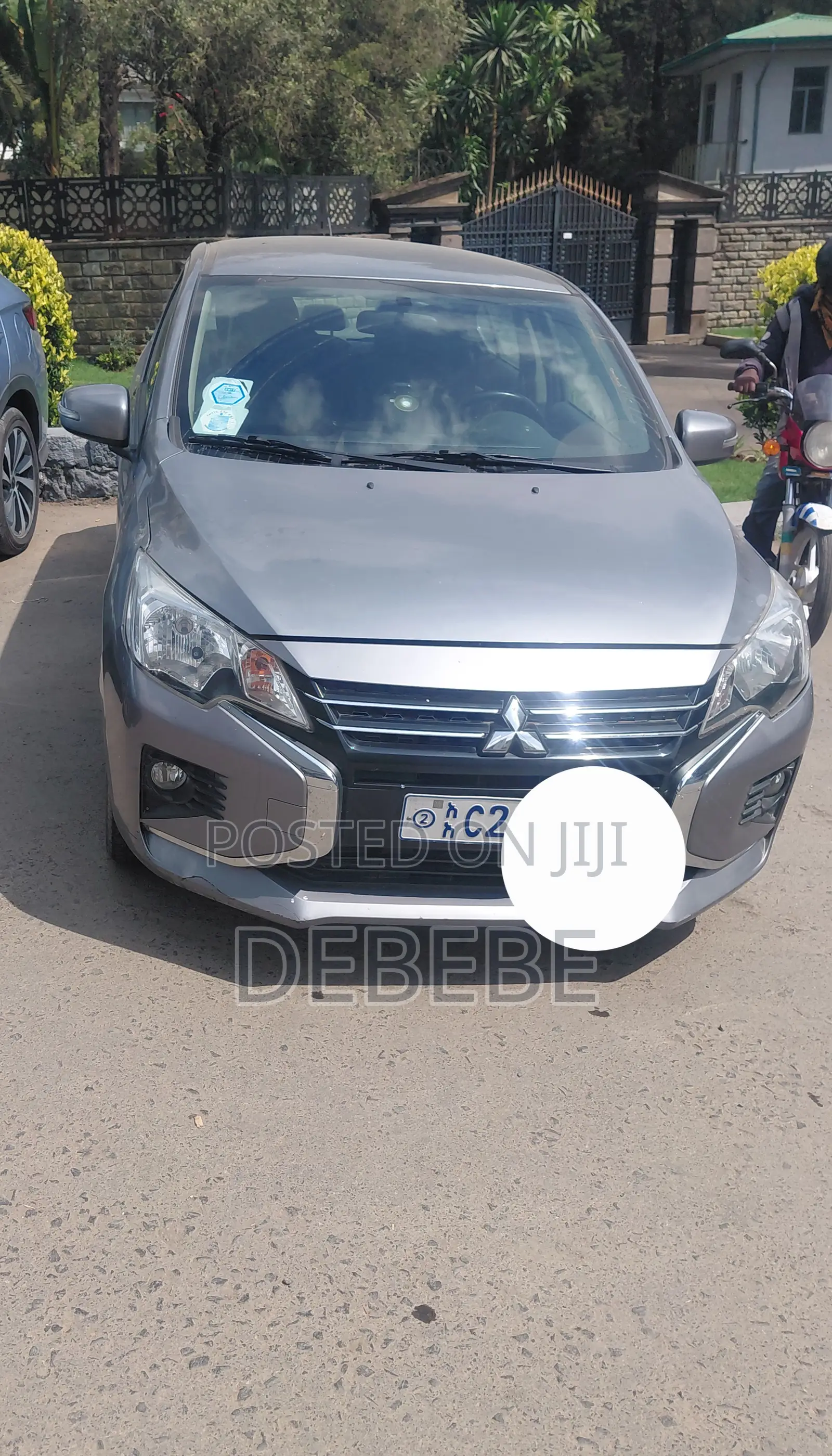 Mitsubishi Attrage 2022 Silver