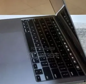 New Laptop Apple MacBook Pro M1 8GB Apple M1 Pro SSD 256GB