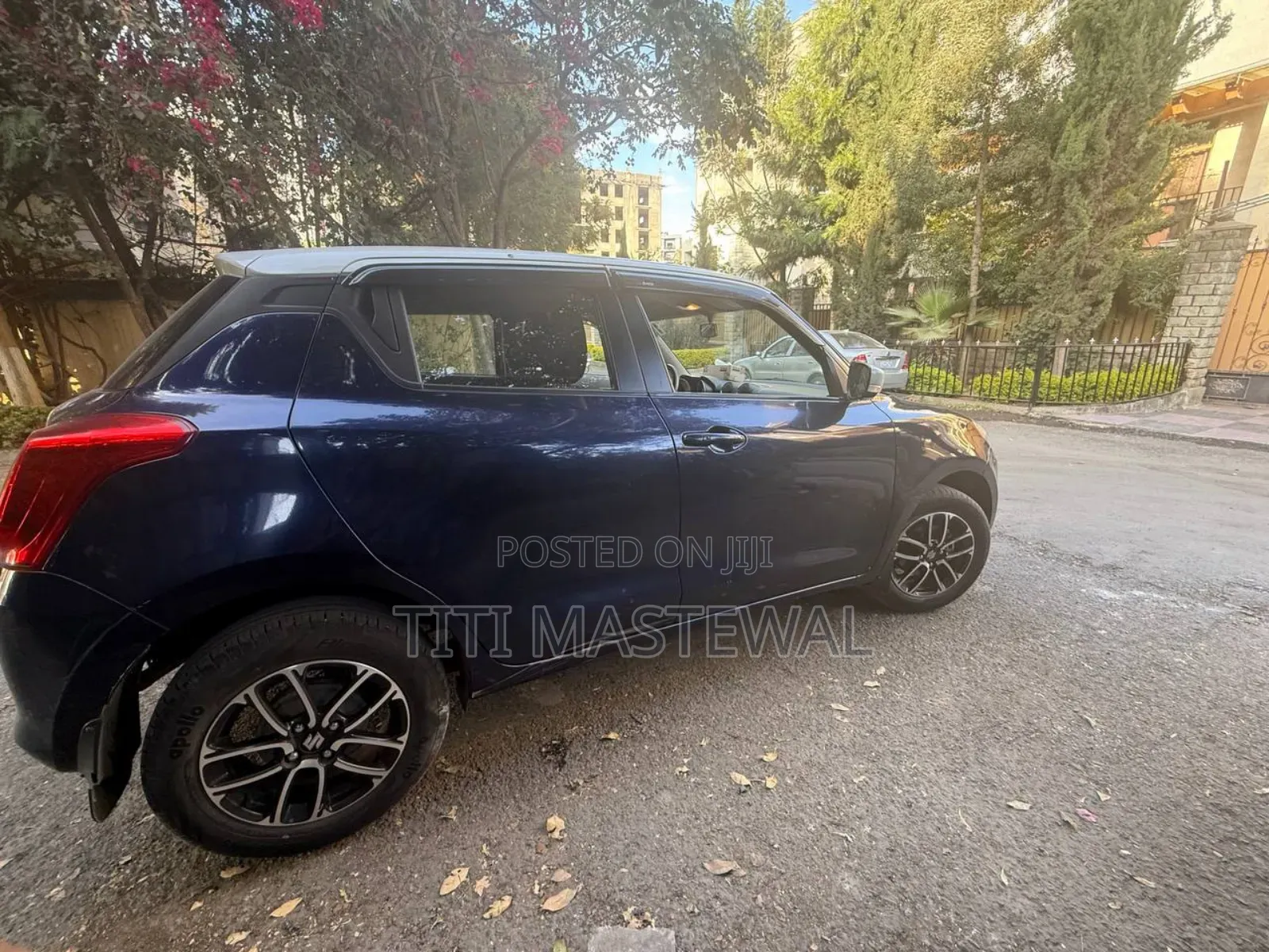 Suzuki Swift 2022 Blue