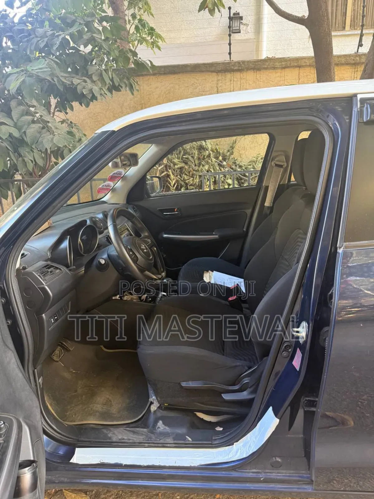 Suzuki Swift 2022 Blue