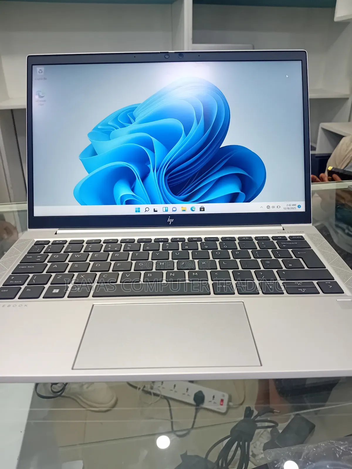 New Laptop HP EliteBook 830 G8 16GB Intel Core I7 SSD 512GB