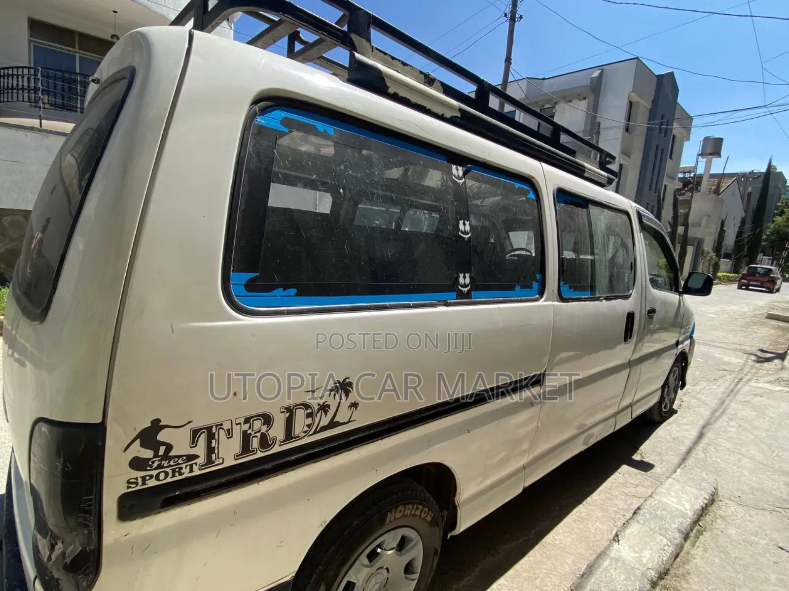 Toyota HiAce 2007 White