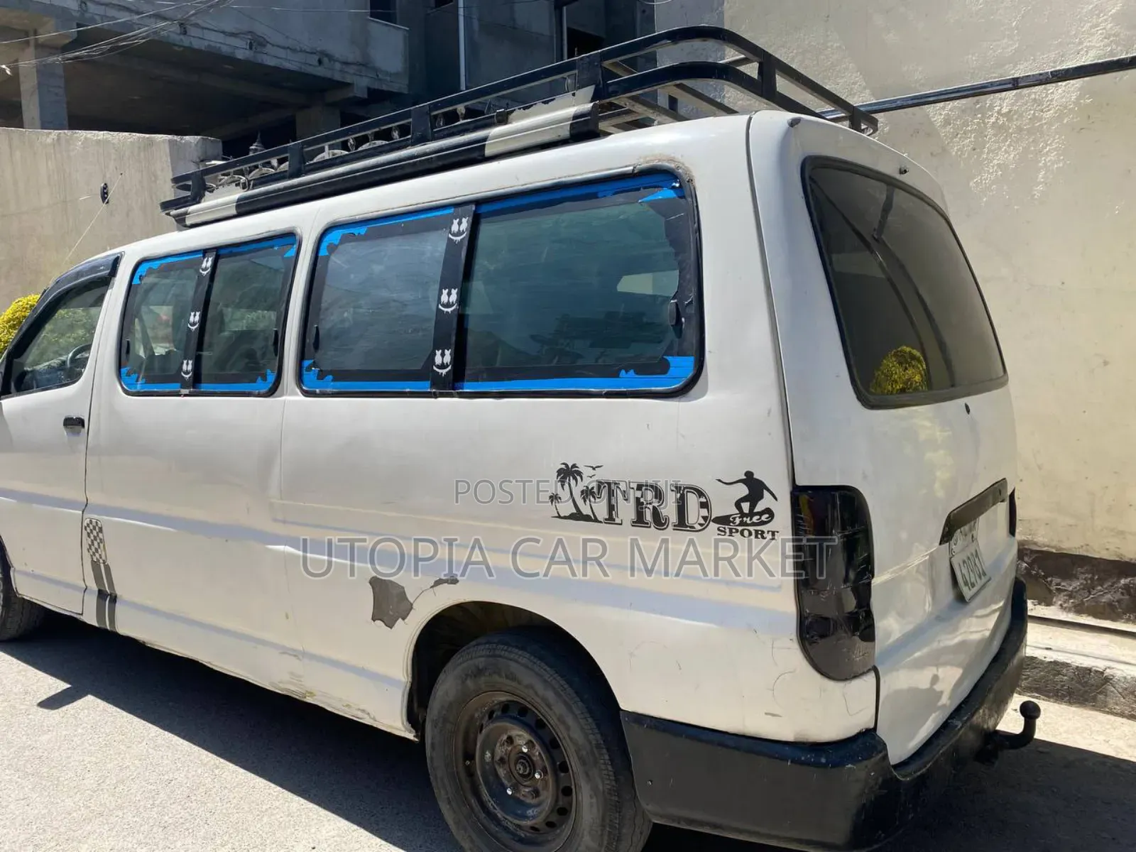 Toyota HiAce 2007 White