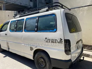 Toyota HiAce 2007 White