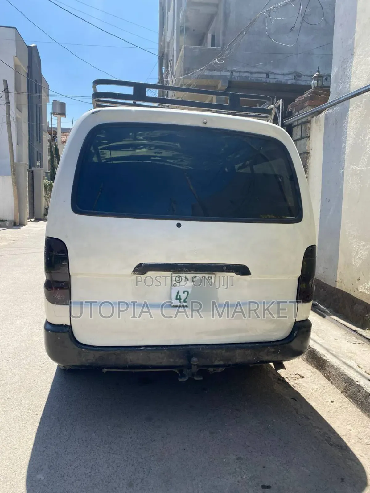 Toyota HiAce 2007 White