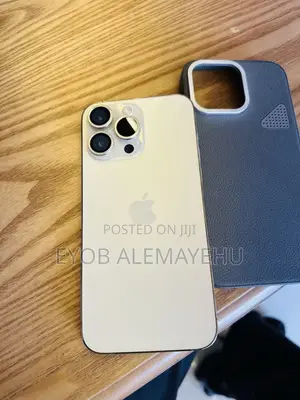 Photo - New Apple iPhone 14 Pro Max 512 GB White