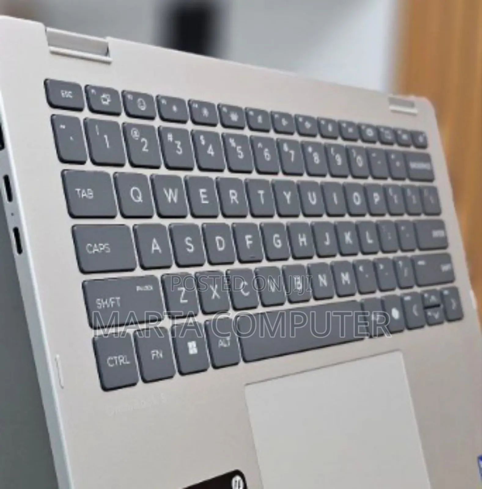 New Laptop HP OmniBook 5 Flip 16GB Intel Core I7 SSD 512GB