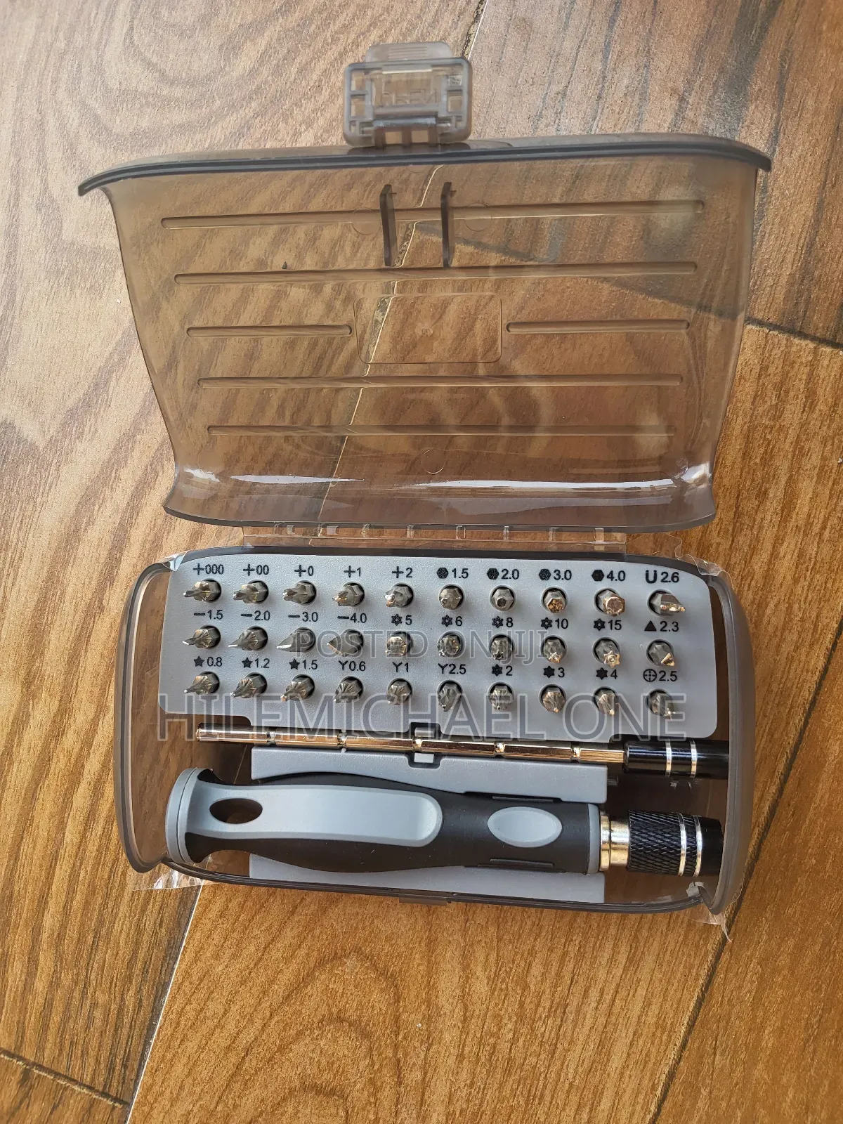 32 in 1 Screw Driver Set