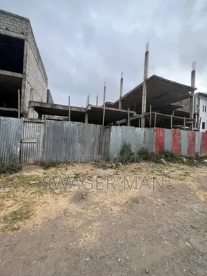 7bdrm House in Legetafo, Yeka for sale