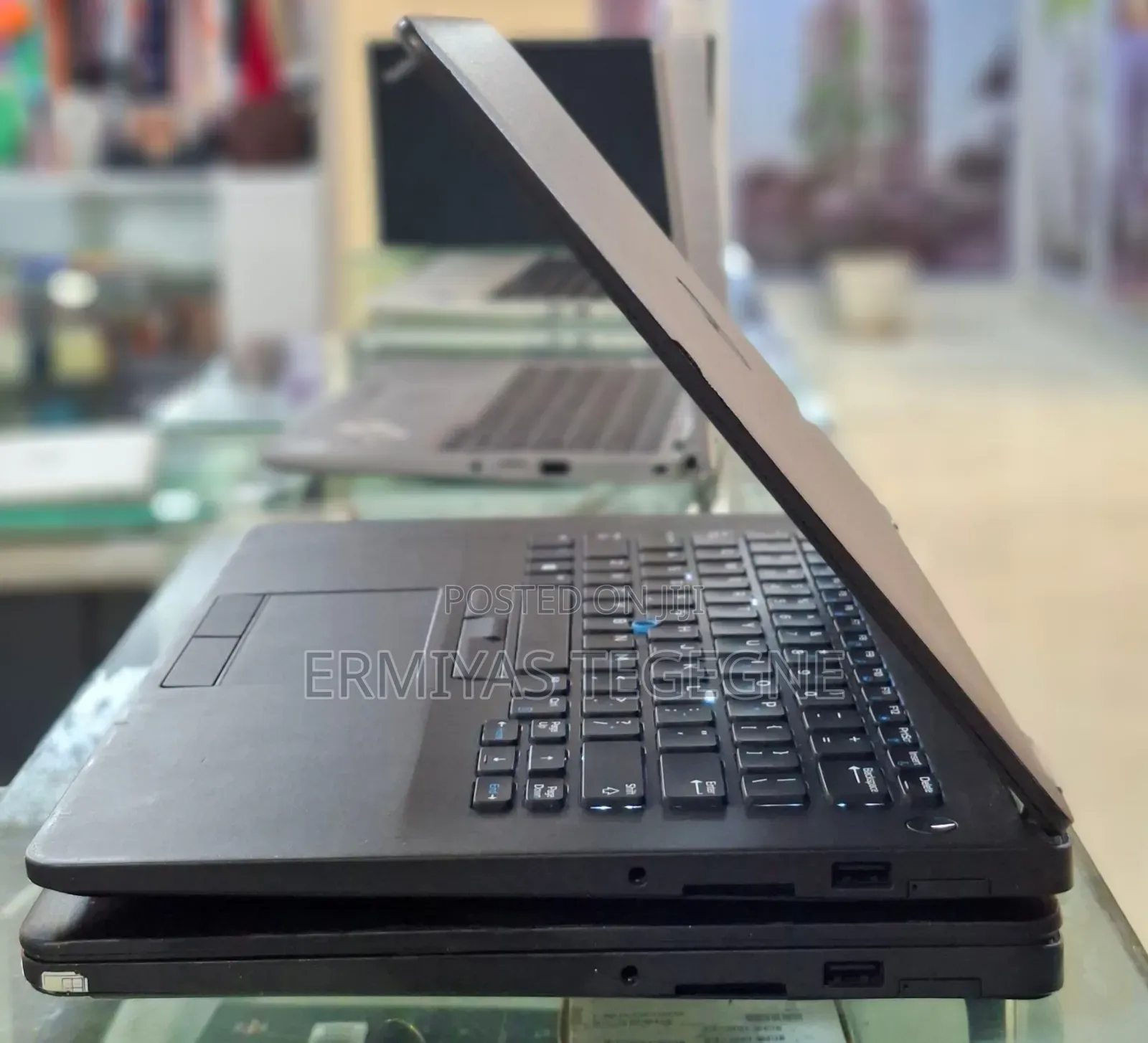 New Laptop Dell Inspiron 15 8GB Intel Core I5 SSD 256GB