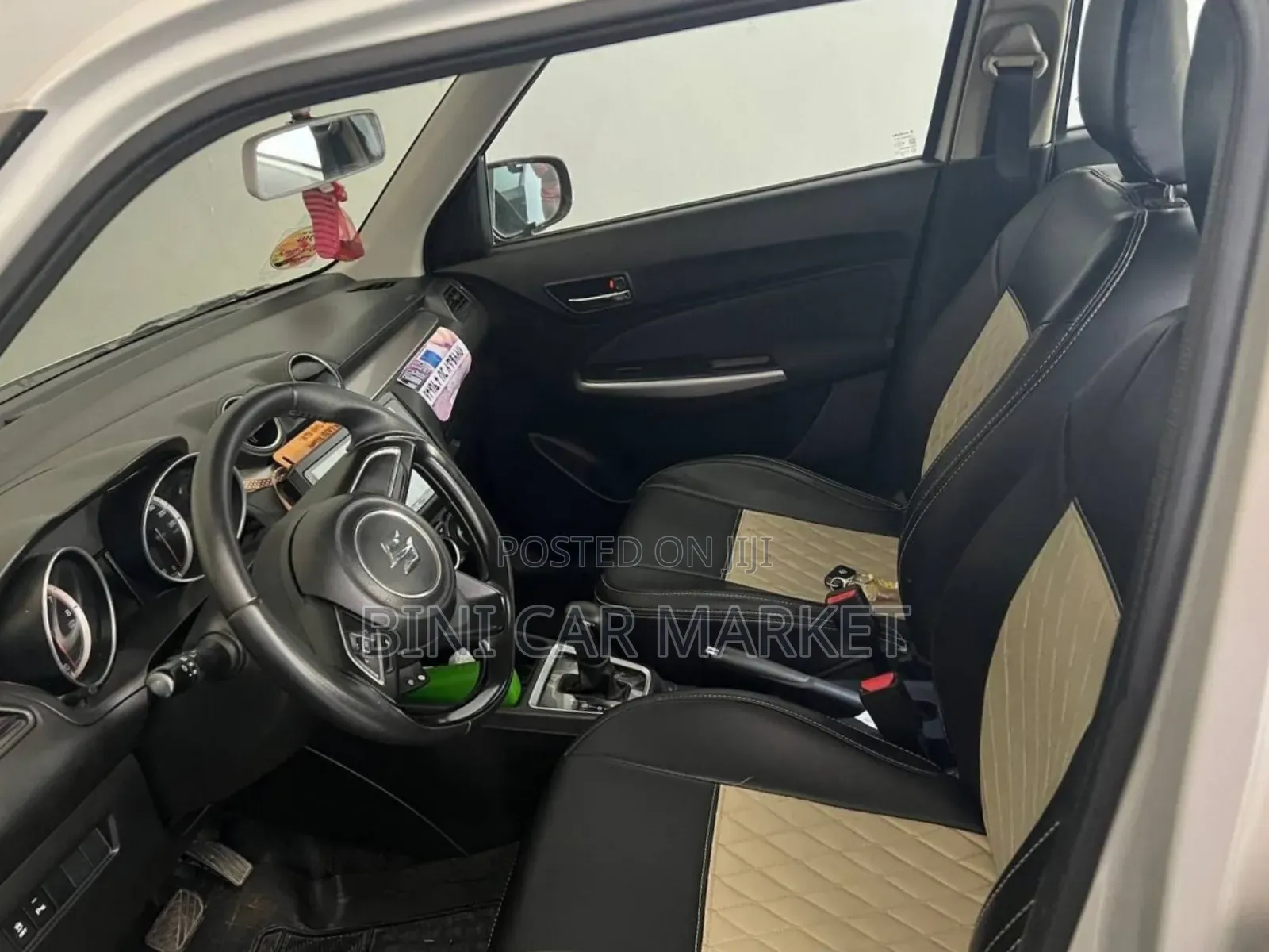 Suzuki Swift 2022 Silver