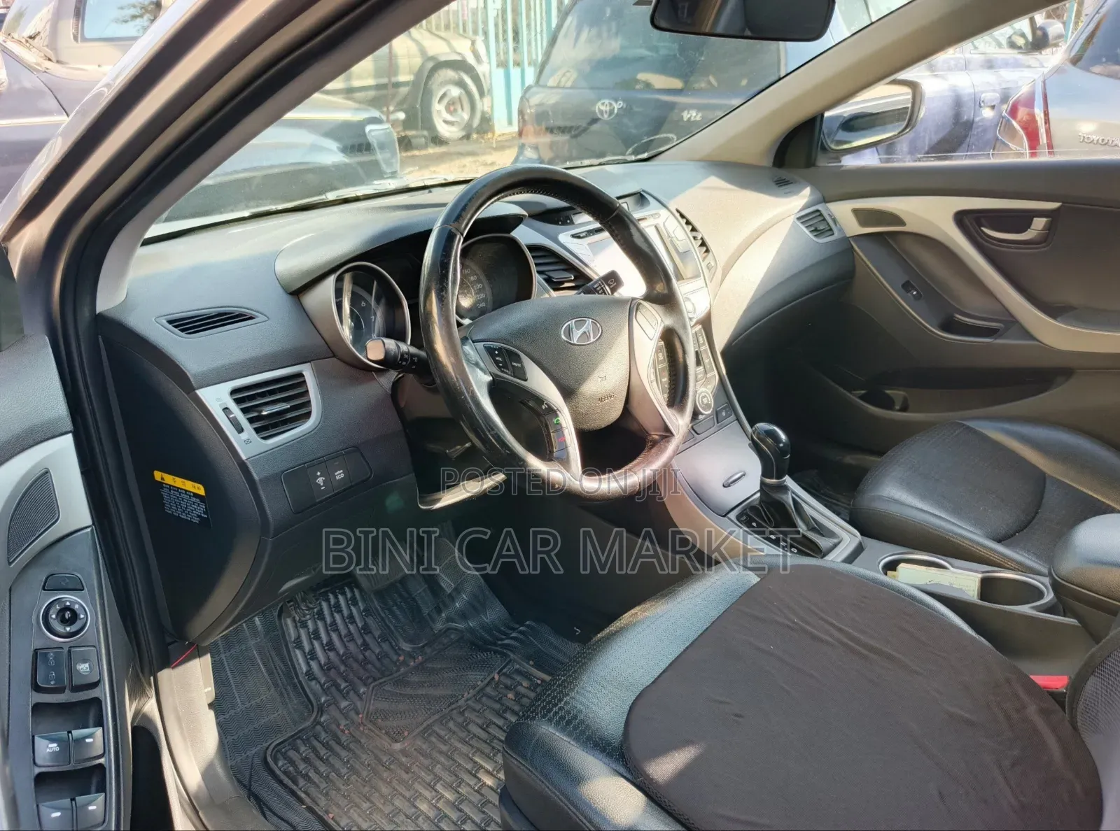 Hyundai Avante 2015 Silver