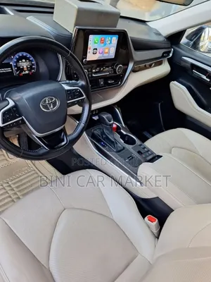 Toyota Highlander Hybrid Limited 2023 Gray
