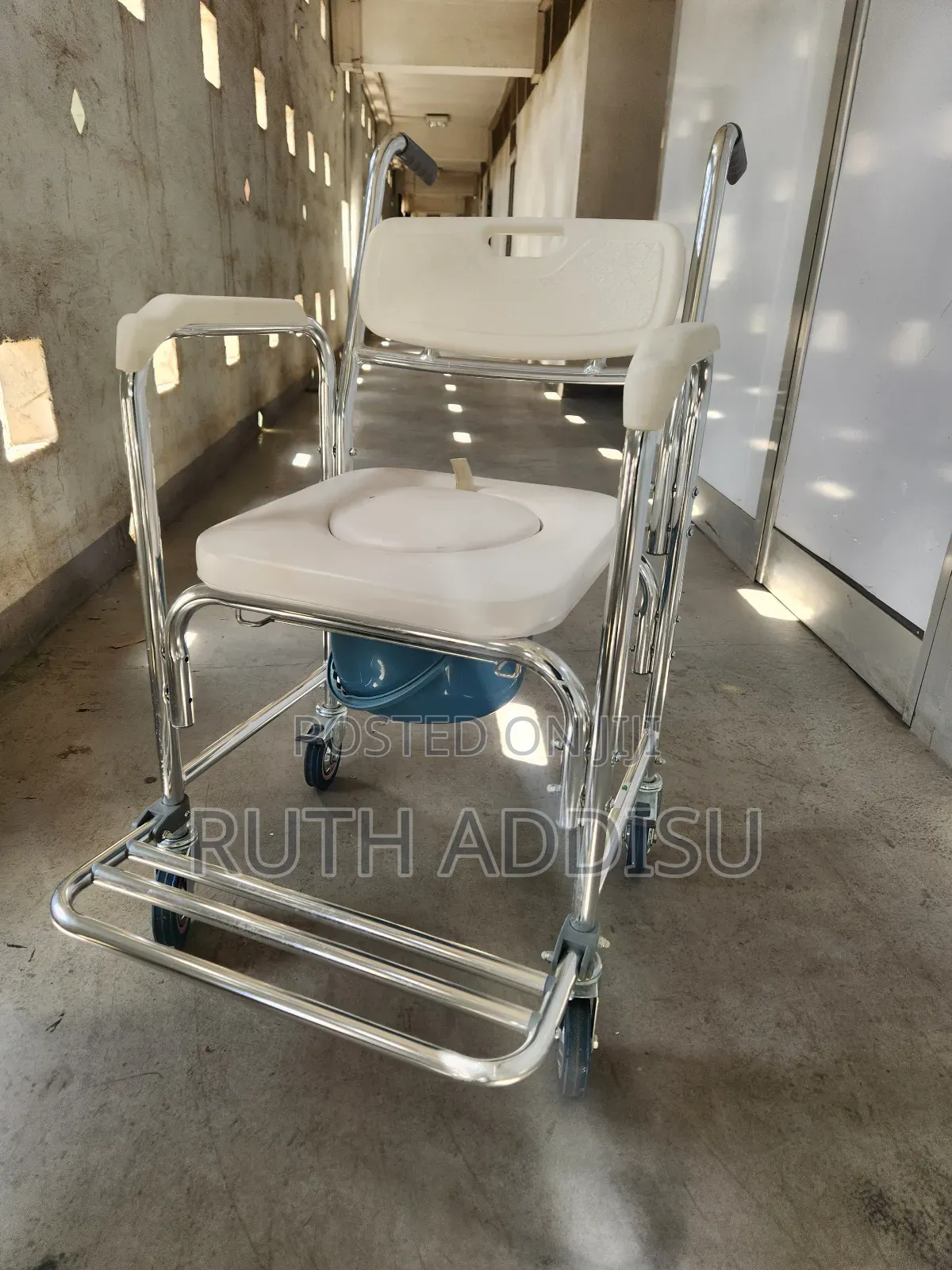 Wheelchair Commode峰林commode Wheelchair敢於commode Wheelchair攝取commode