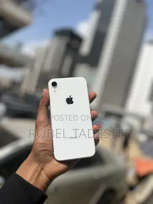 Photo - Apple iPhone XS 64 GB