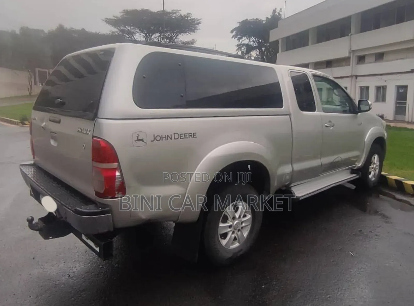 Toyota Hilux 2013 Silver