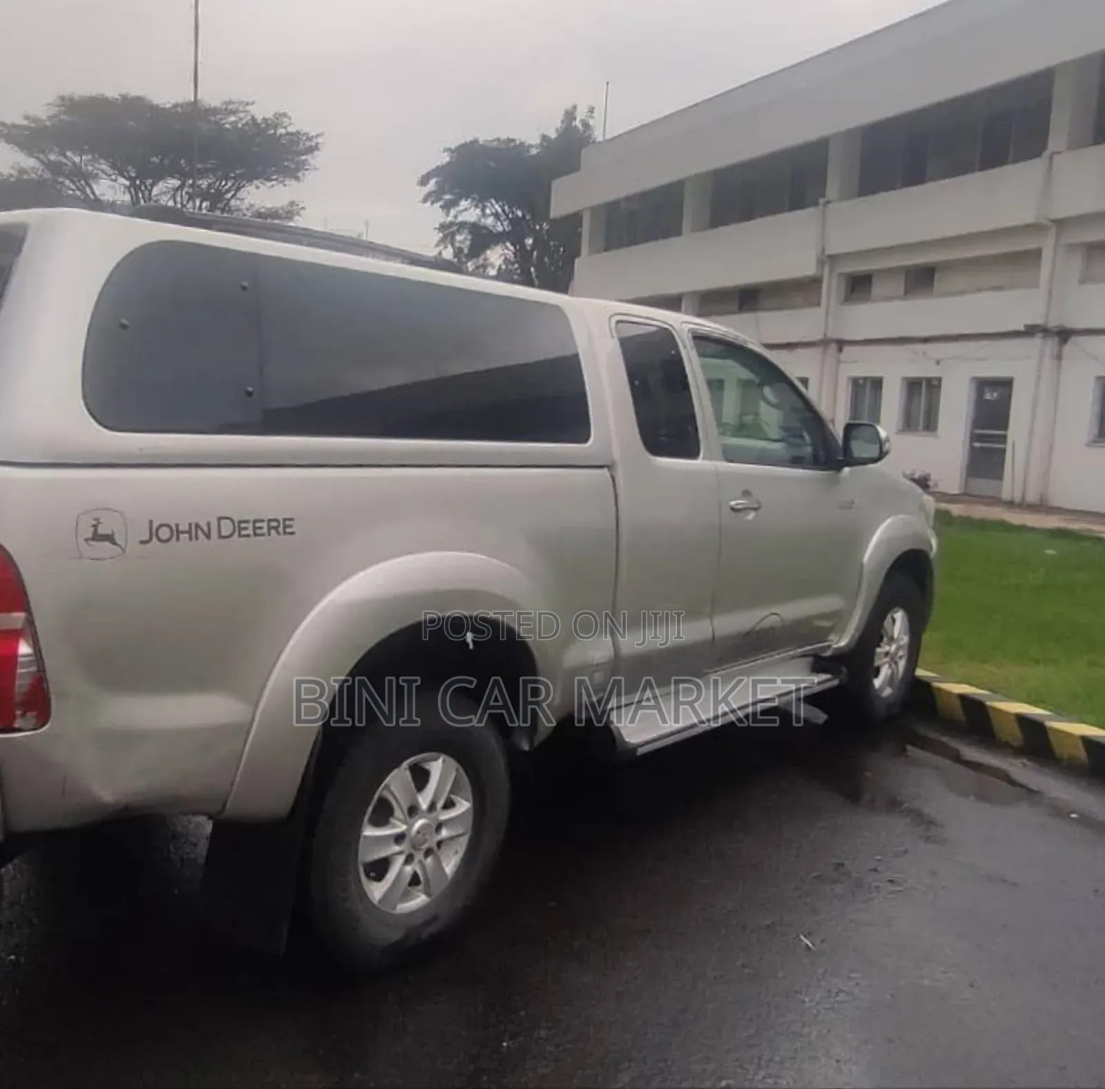 Toyota Hilux 2013 Silver
