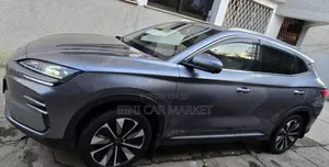 Photo - BYD Song Plus EV FWD 2024 Gray